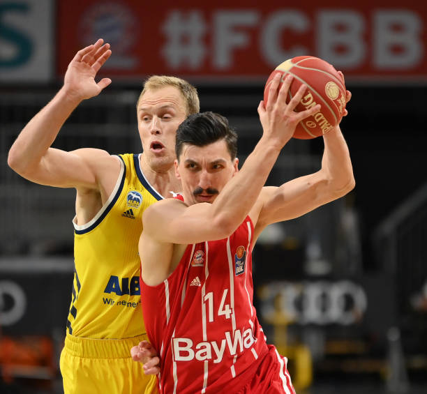 随着中国在 随着中国在