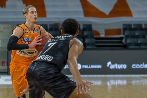 他们的竞赛 他们的竞赛