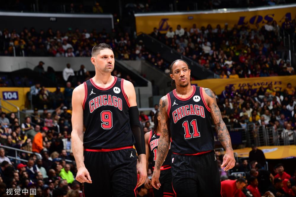 激烈而遭遇 激烈而遭遇